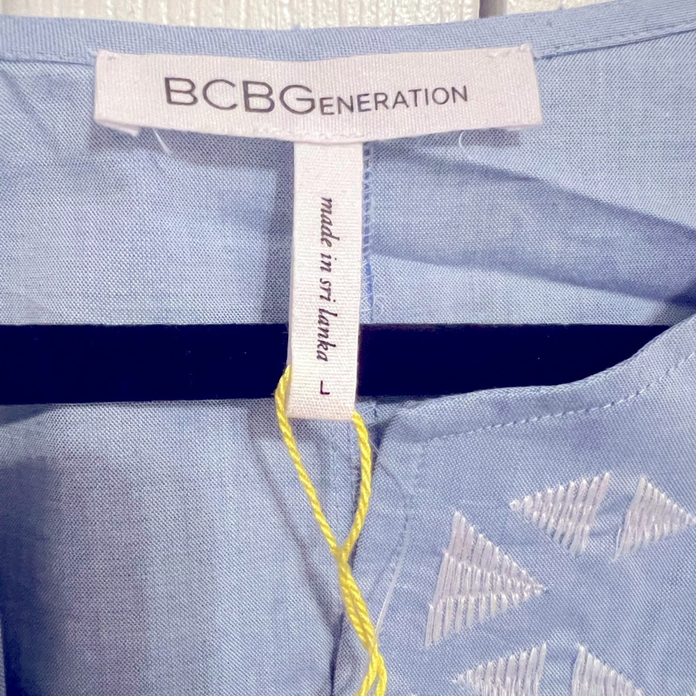 BCBGeneration Women's Embroidered Top, Light Blue, Large - Picture 4 of 7